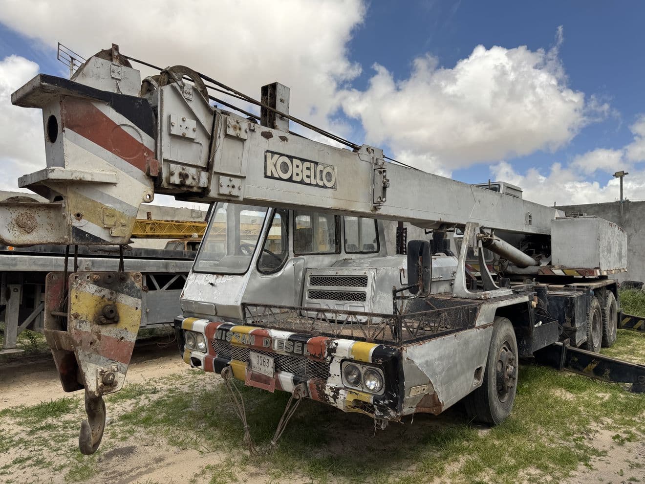 Kobelco 16-Tonne Truck Crane