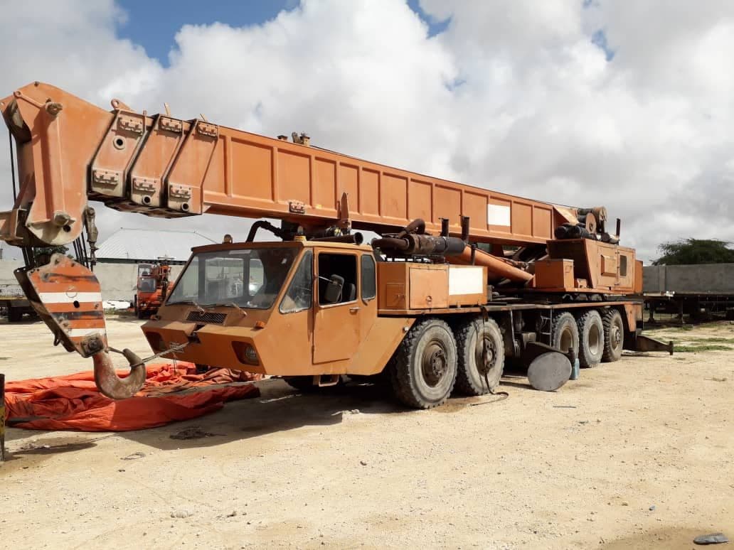 P&H 80-Tonne Crane